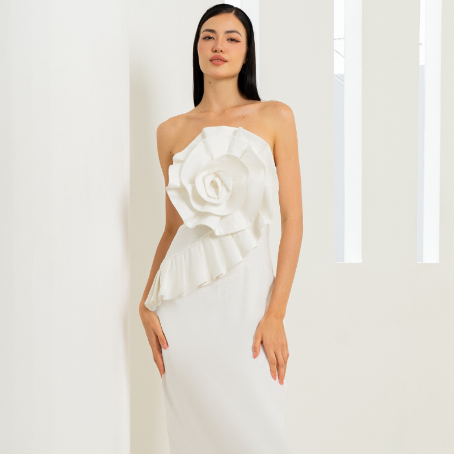 yumi kim jen linen dress Rio White | Party Cocktail Dress Hand wash on cold mid-section-boost How To Style a Size:dress size pants : 36