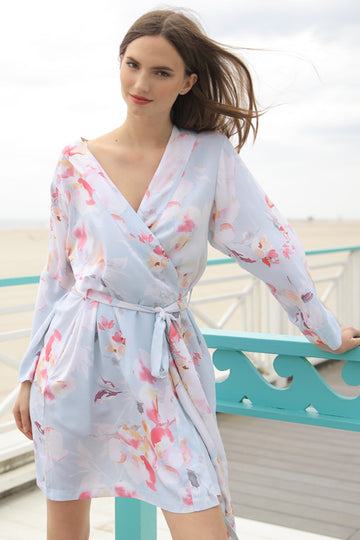 DREAM LOVER FLORAL ROBE | PJ-18088 | P99 | YUMIKIM Floral kimono robe by Yumi Kim.  The kimono-inspired design and Love Is In The Air Mist floral robe is perfect for brial party.